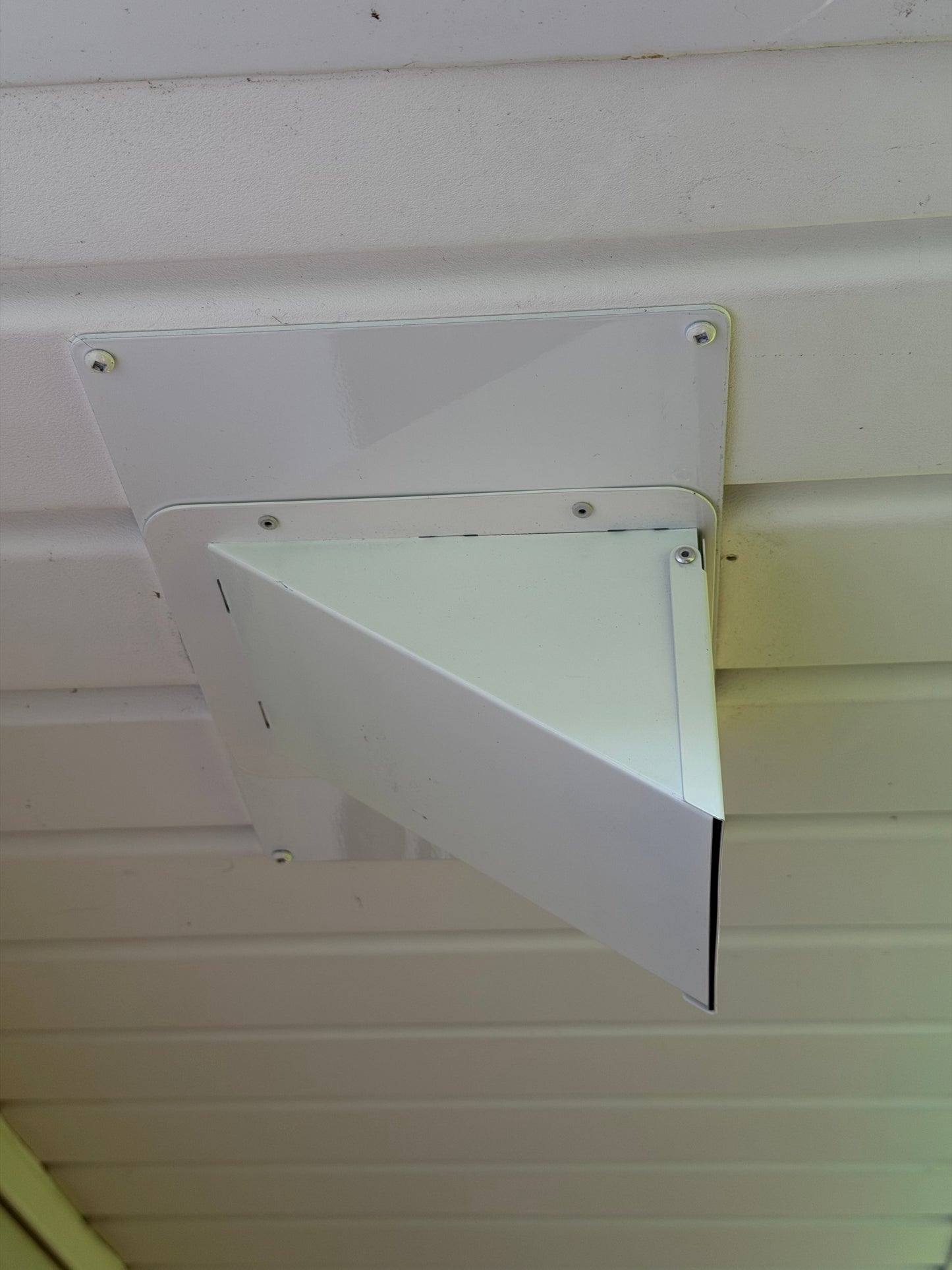 VTDD-705 powder coated aluminum adapter plate, white